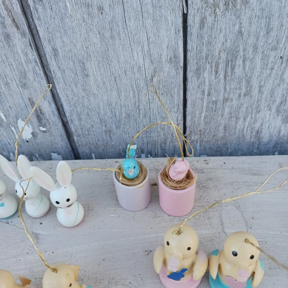 Painted Wood Wooden Easter‎ Spring 24 Mini Ornaments Bunny Eggs Chicks Lot